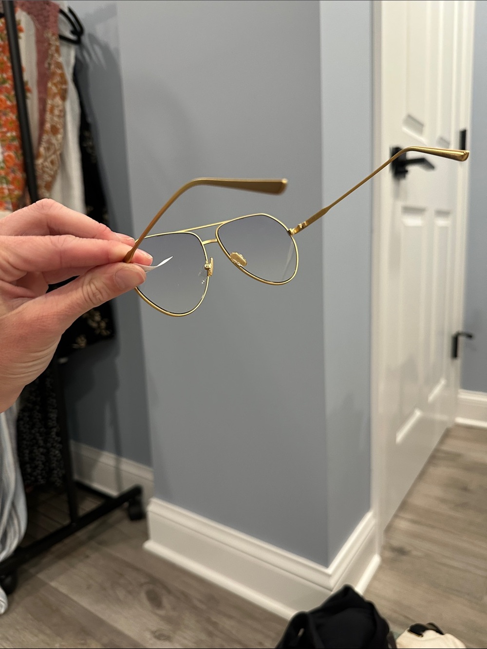 Elisa Johnson Women's Gold Aviator Glasses - Picture 5 of 5
